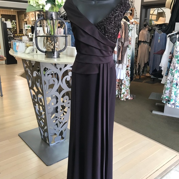 Daymor evening gown - Picture 2 of 5